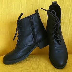 ALDO ANKLE BOOTS